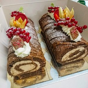 10″ Luxury Chocolate Yule Log